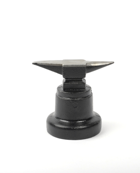 Hornamboss auf Gusssockel